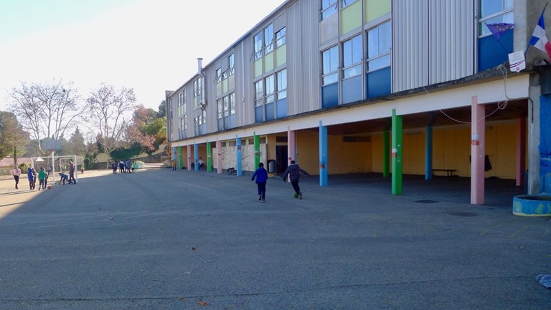 Explorer l'histoire et l'offre éducative du célèbre lycée Camus de Nîmes