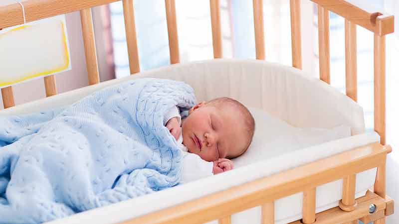 Quelle est la meilleure position pour dormir pour un bébé